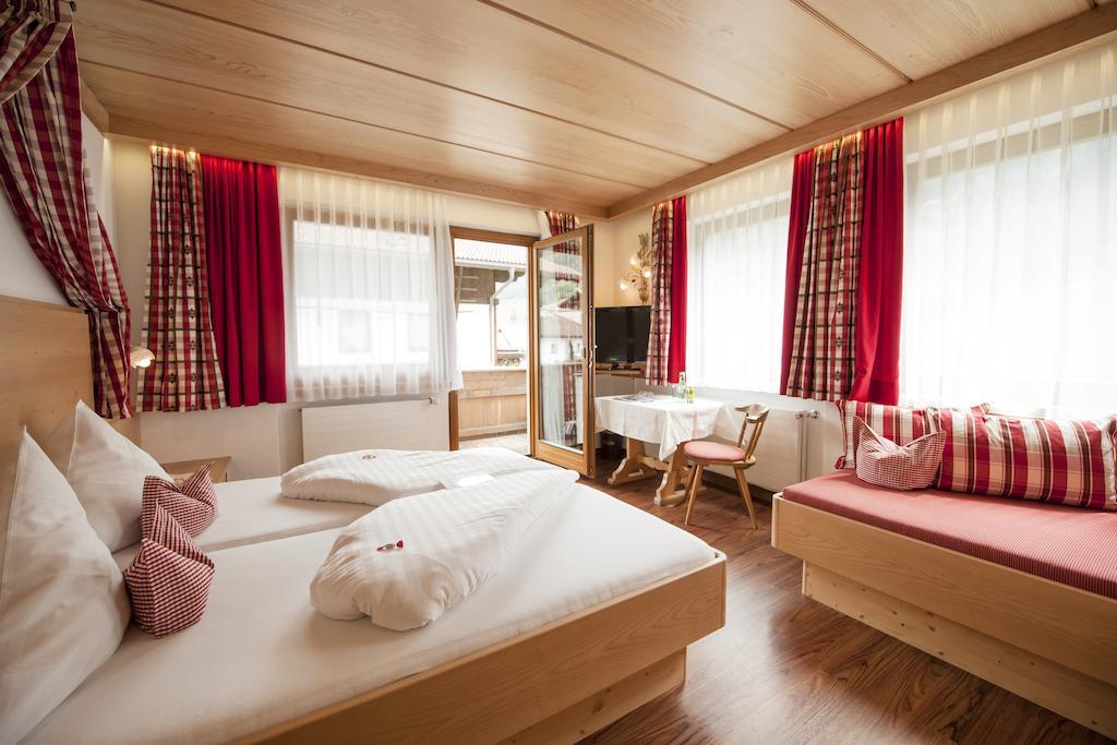 Hotel Angelika Нойштіфт-ім-Штубайталь Номер фото