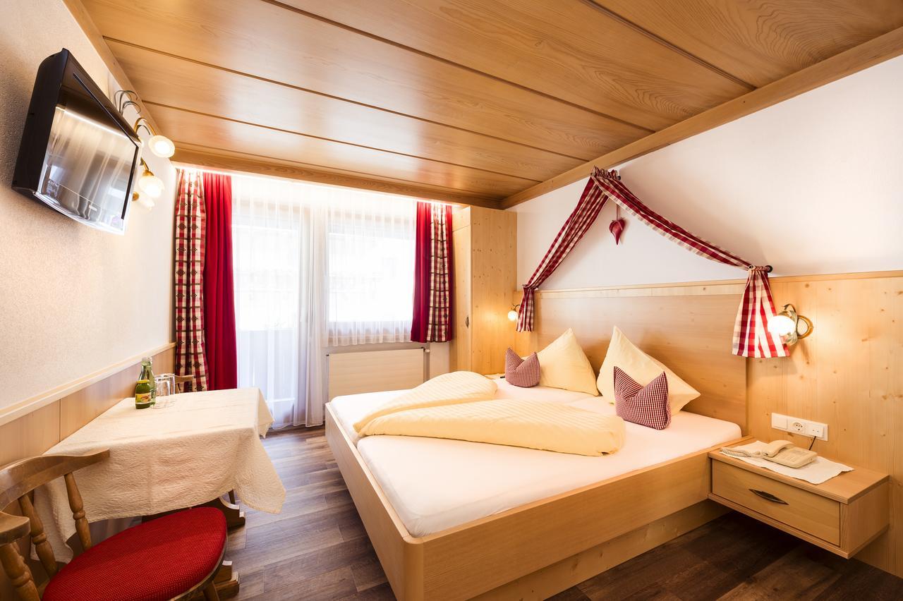 Hotel Angelika Нойштіфт-ім-Штубайталь Екстер'єр фото